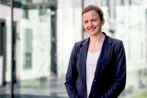 Stefanie Bröring befasst sich in Forschung und Lehre mit technologiebasierten Unternehmensgründungen. © RUB, Marquard